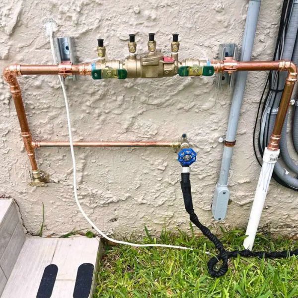 Plumbing service professional